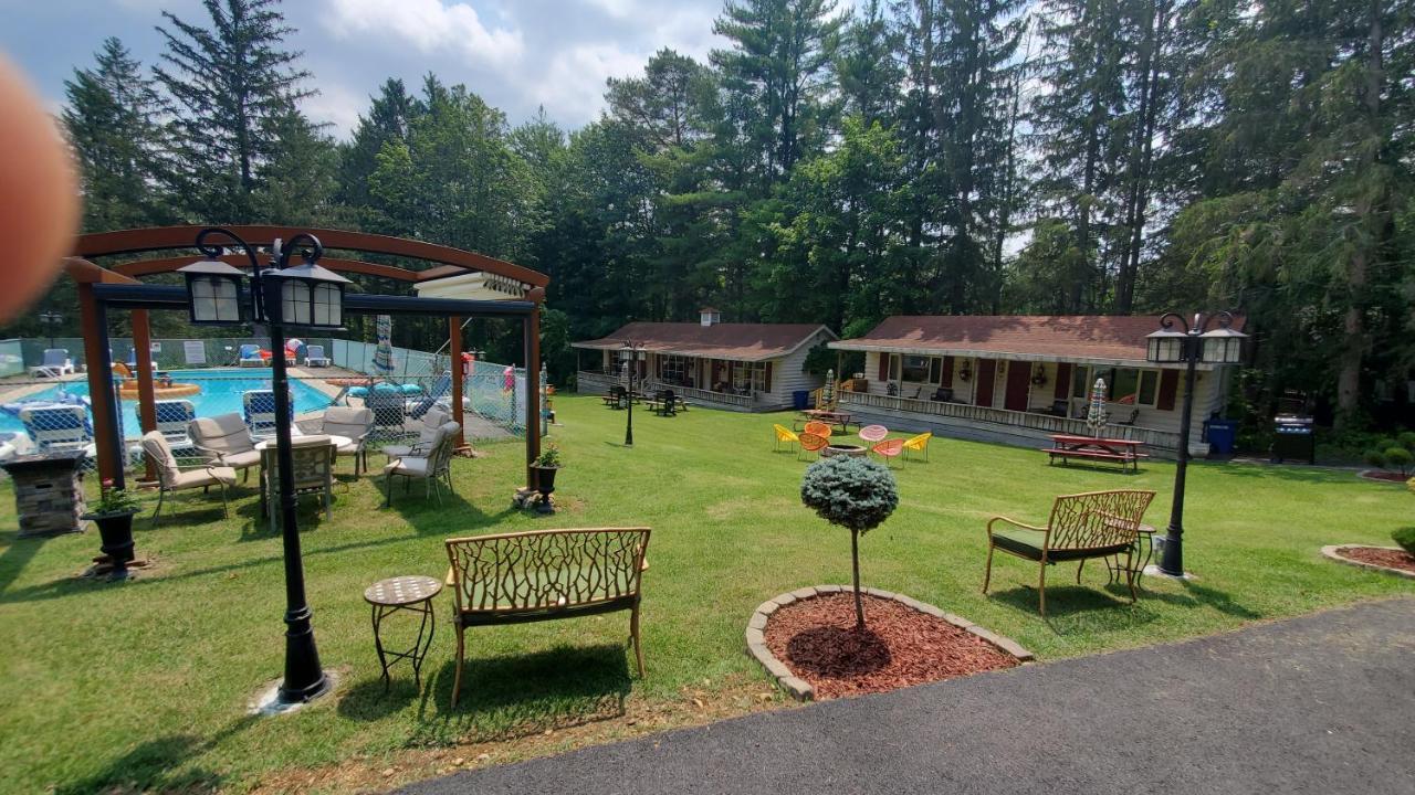 The Meadows Motel Lake George Exterior photo